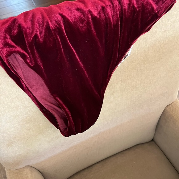 Baltic Born Kourtney Velvet One Shoulder Midi Dress - Picture 7 of 9